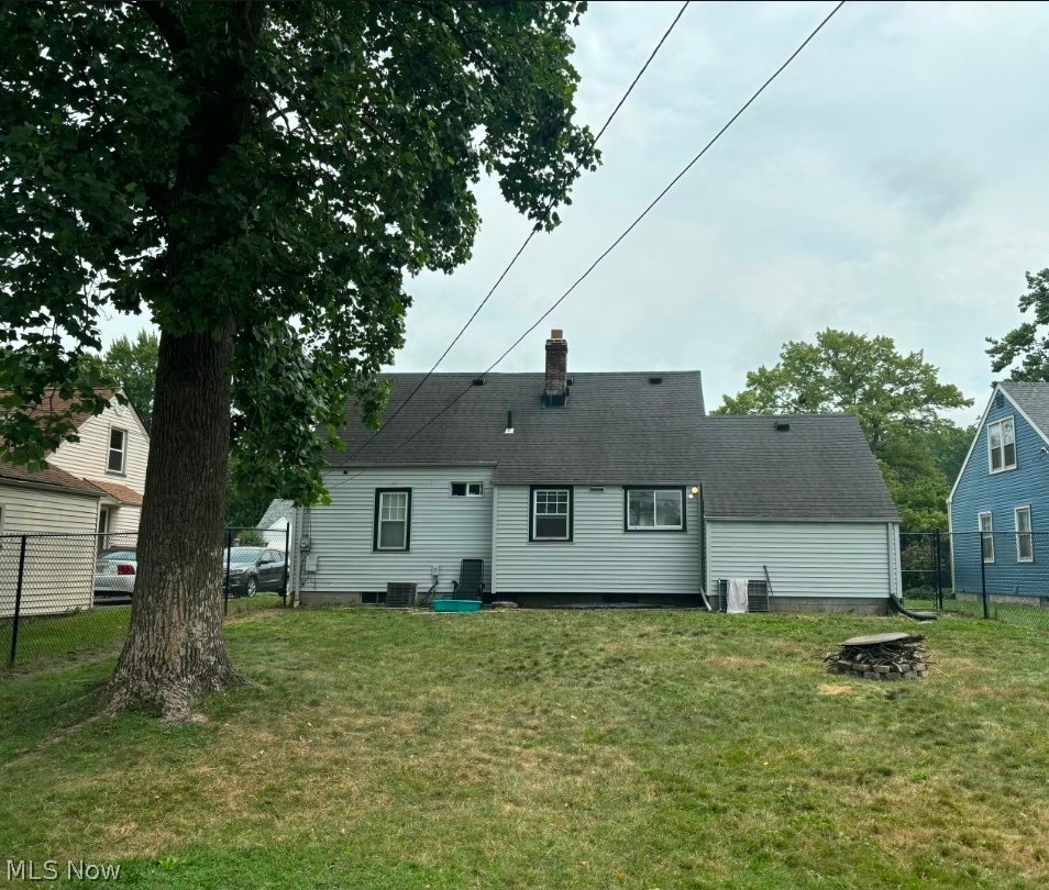 595 Bonnie Brae Avenue NE Warren OH 44483