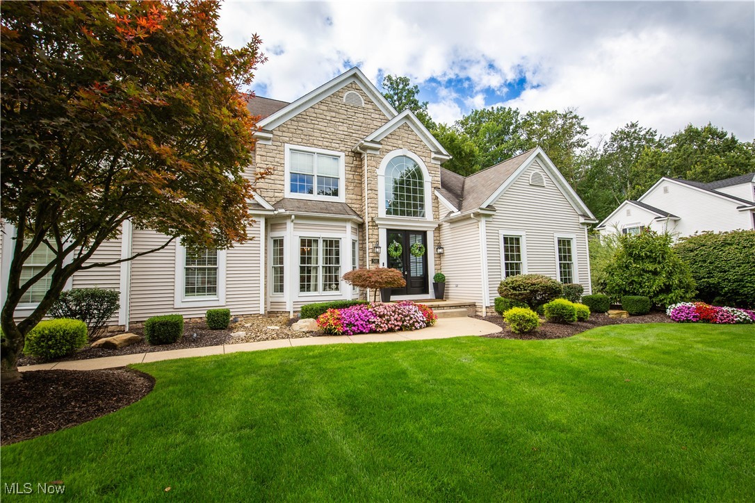 501 Woodview Terrace Aurora OH 44202