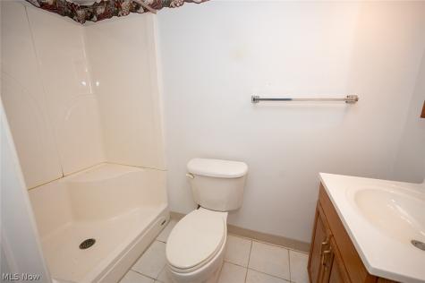 5252 Karen Isle Drive Willoughby OH 44094
