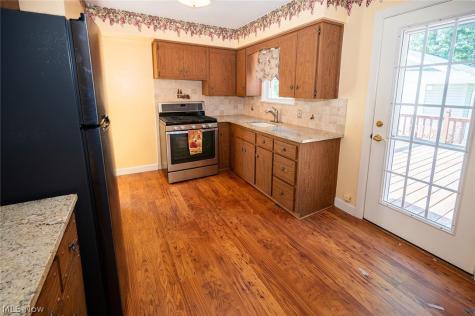 5252 Karen Isle Drive Willoughby OH 44094