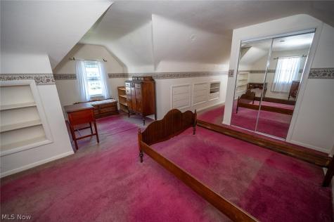 5252 Karen Isle Drive Willoughby OH 44094