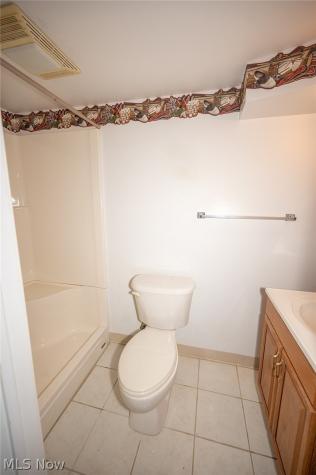 5252 Karen Isle Drive Willoughby OH 44094