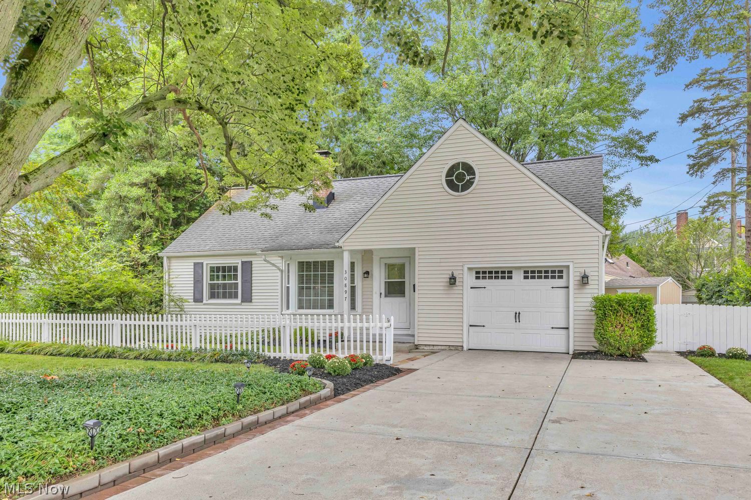 30897 Nantucket Row Bay Village OH 44140