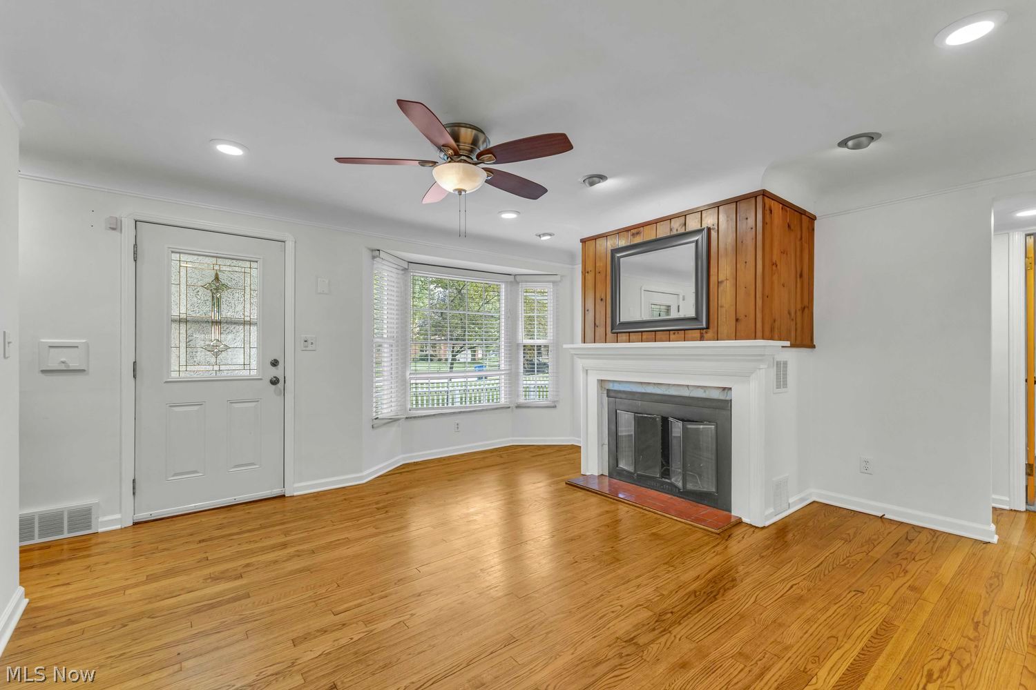 30897 Nantucket Row Bay Village OH 44140