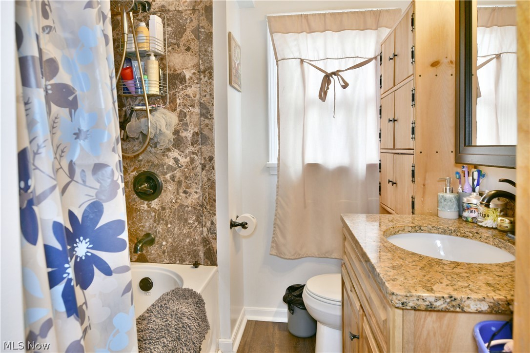 135 Clingan Street Hubbard OH 44425