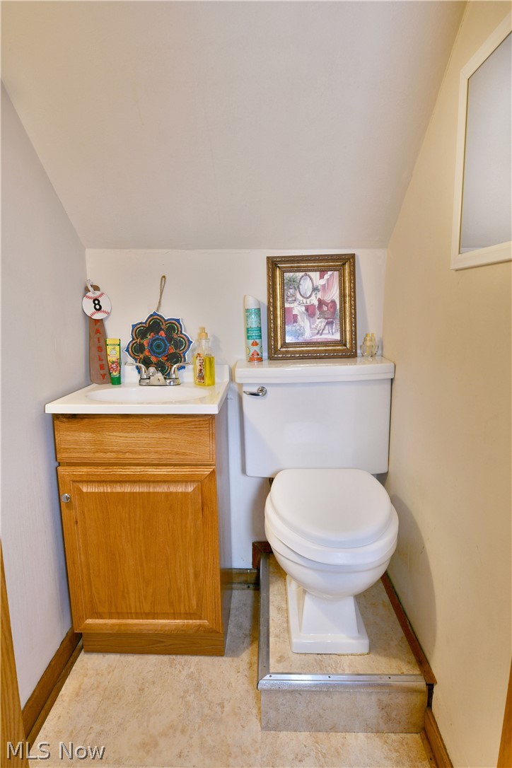 135 Clingan Street Hubbard OH 44425