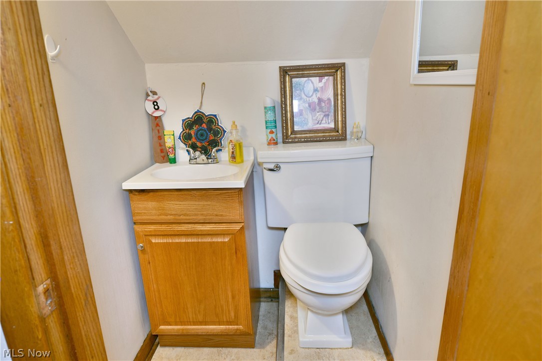 135 Clingan Street Hubbard OH 44425
