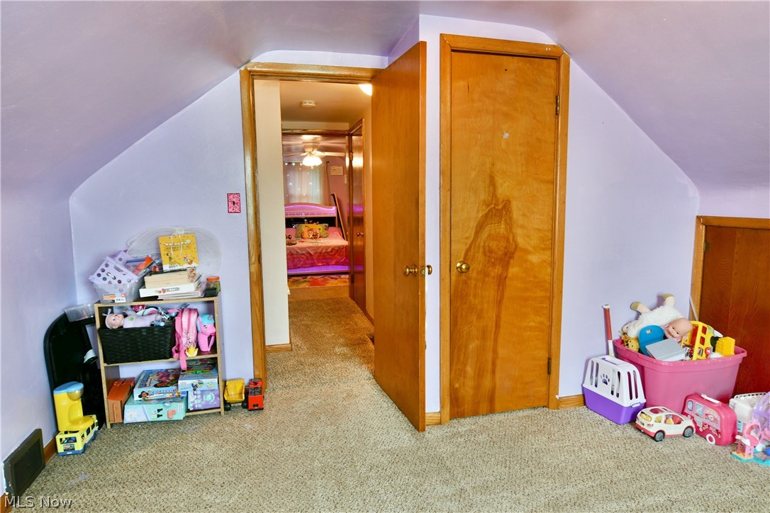 135 Clingan Street Hubbard OH 44425