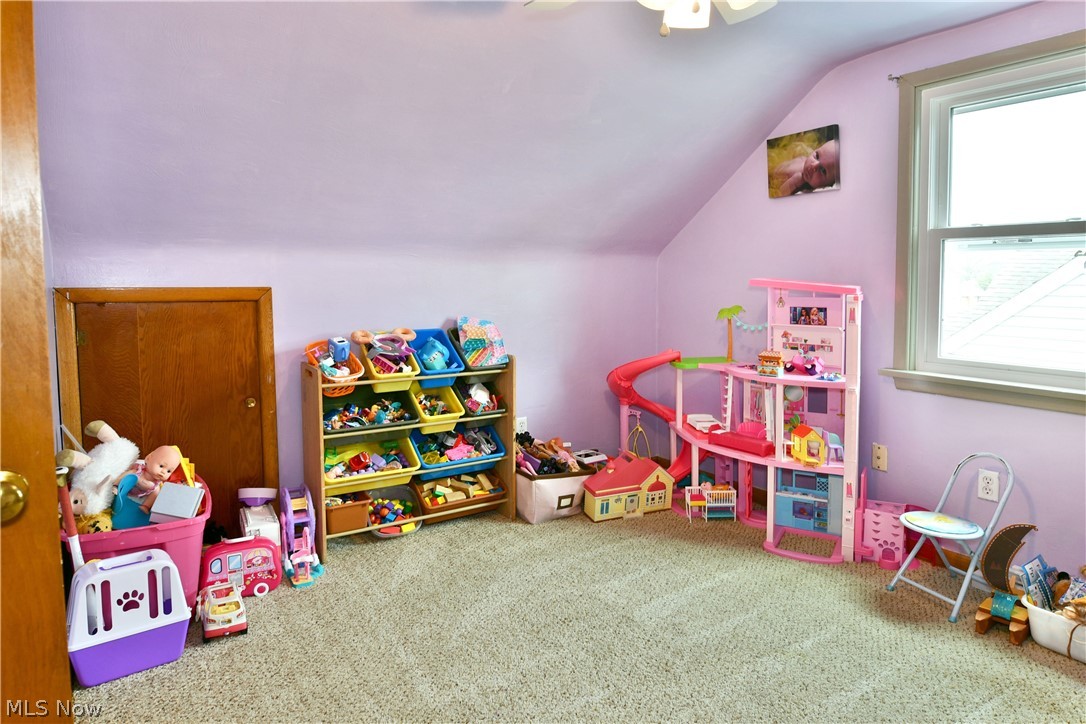 135 Clingan Street Hubbard OH 44425