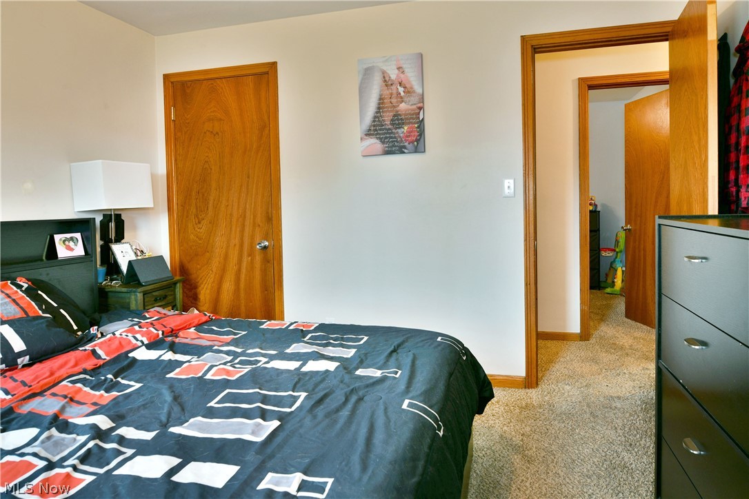 135 Clingan Street Hubbard OH 44425