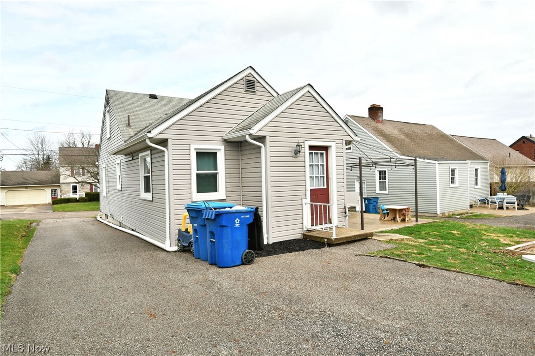 135 Clingan Street Hubbard OH 44425