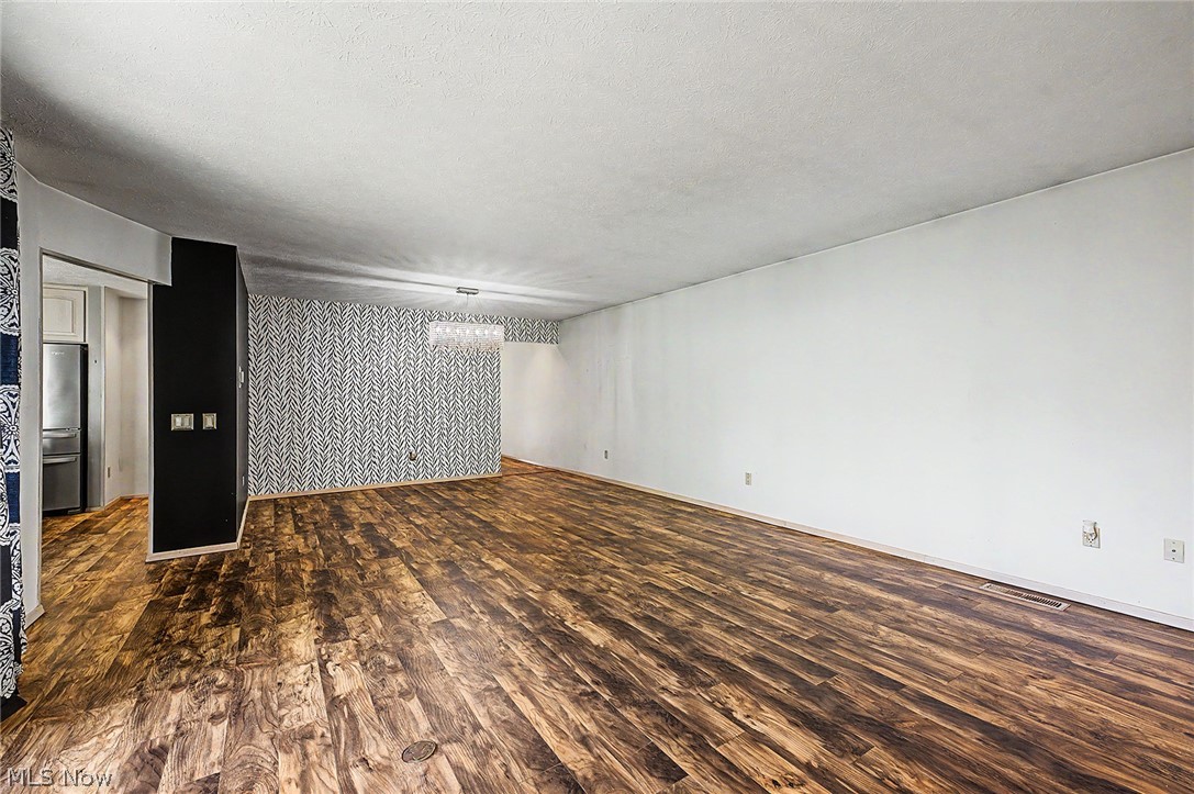 13192 Olympus Way Strongsville OH 44149