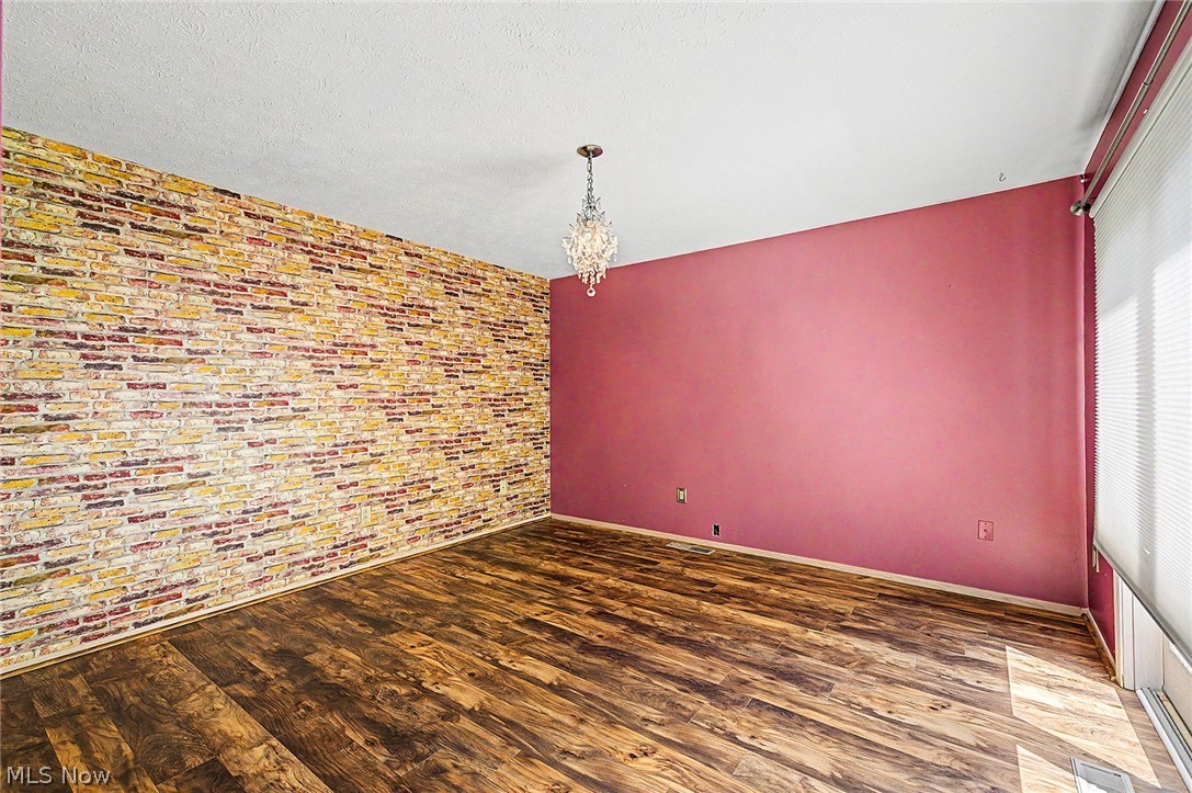 13192 Olympus Way Strongsville OH 44149