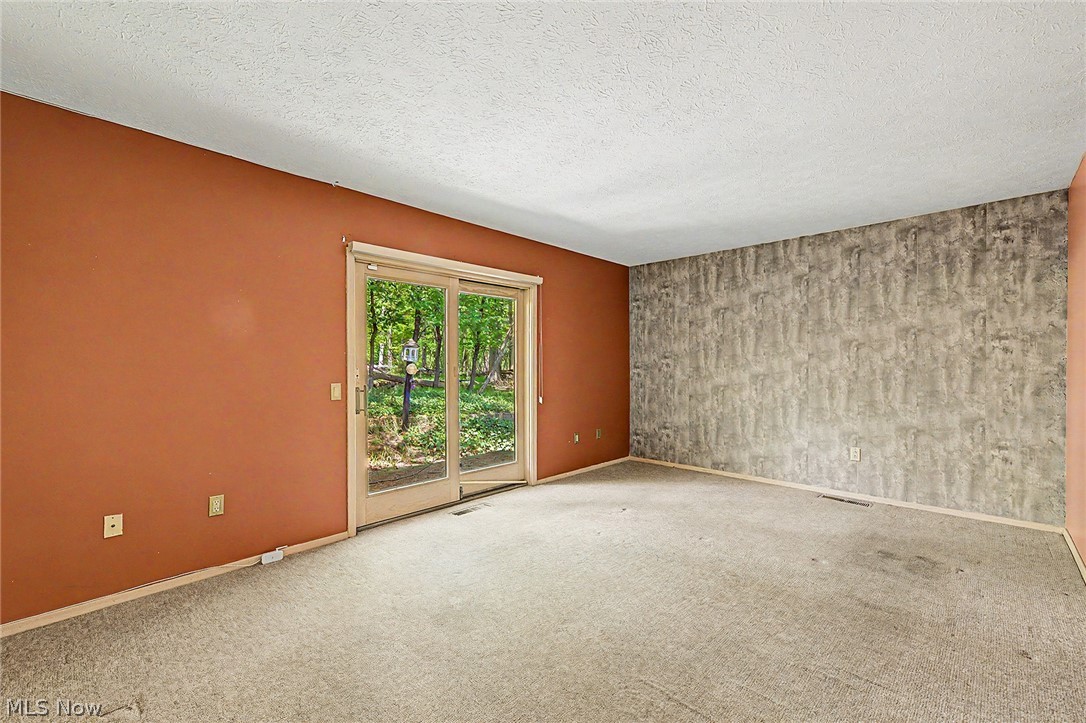 13192 Olympus Way Strongsville OH 44149