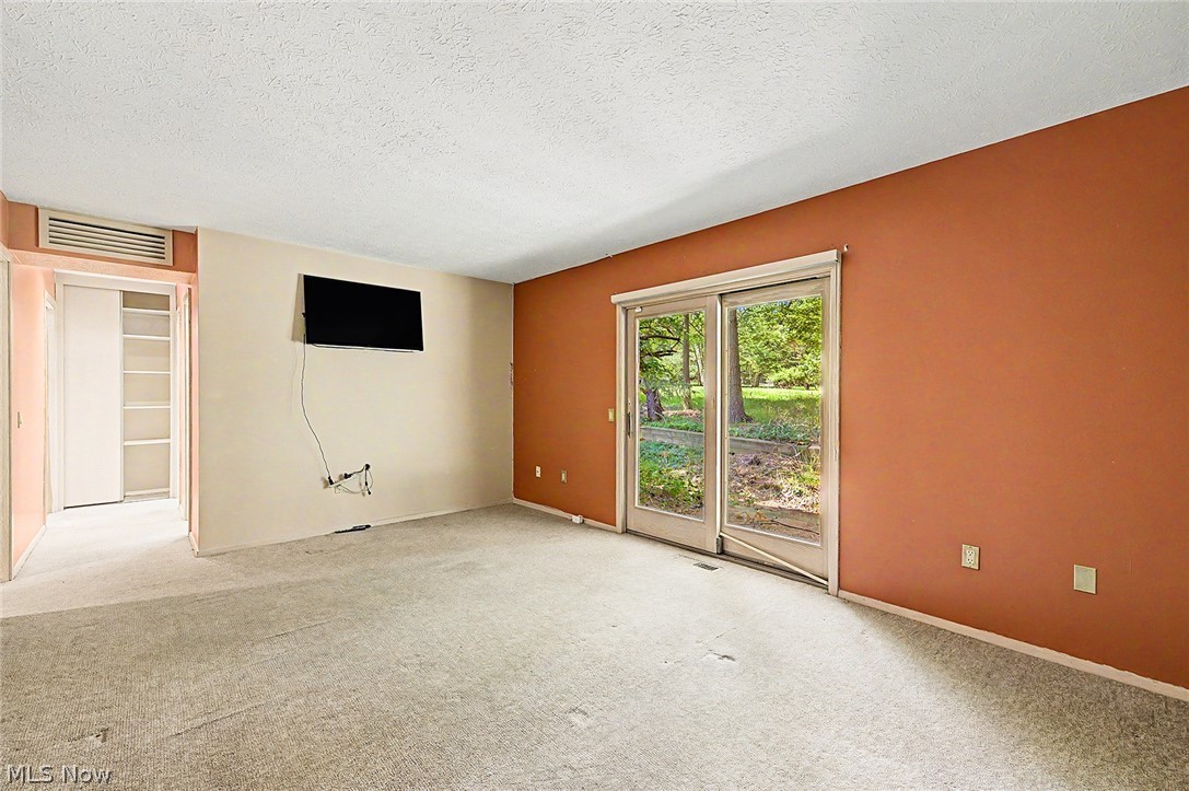 13192 Olympus Way Strongsville OH 44149