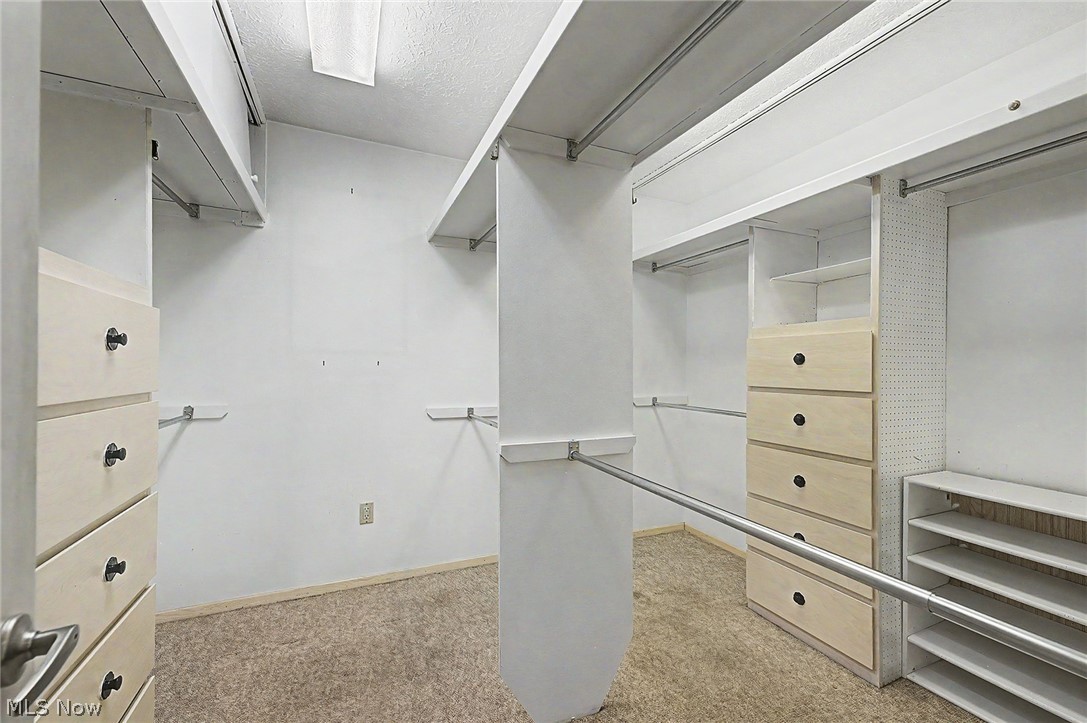 13192 Olympus Way Strongsville OH 44149