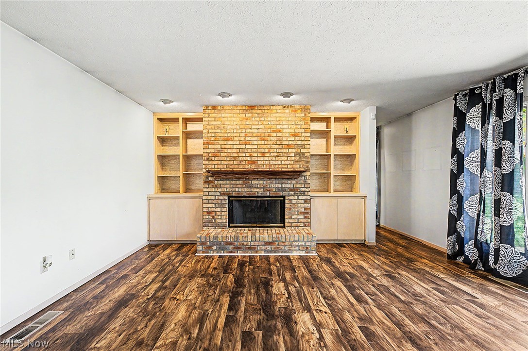 13192 Olympus Way Strongsville OH 44149