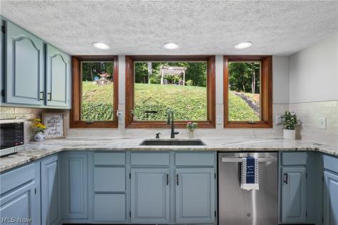 4866 Provens Drive Akron OH 44319