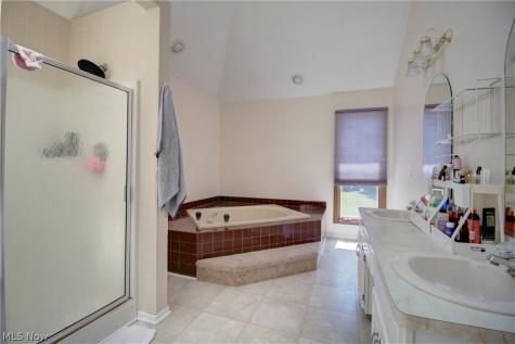 17639 Lexington Lane Strongsville OH 44136