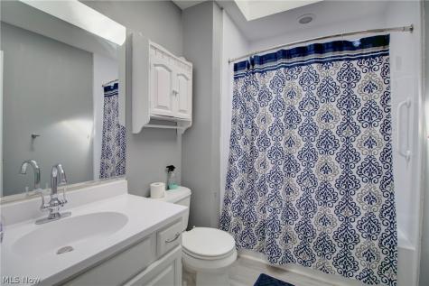 17639 Lexington Lane Strongsville OH 44136