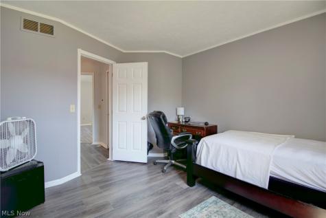 17639 Lexington Lane Strongsville OH 44136