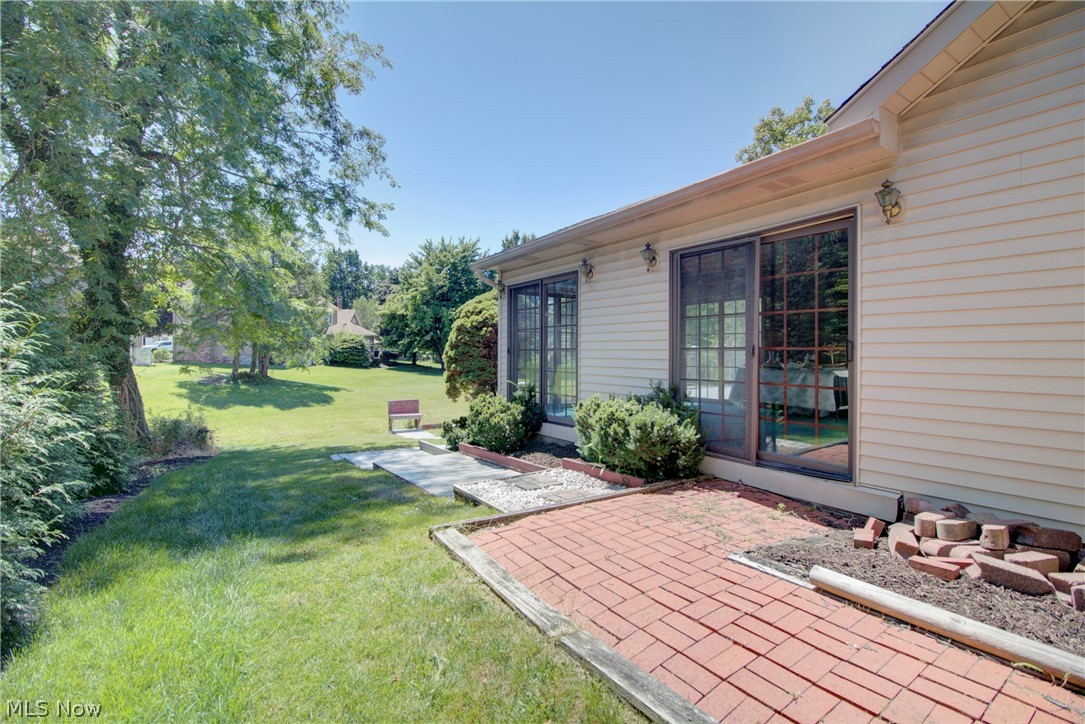 17639 Lexington Lane Strongsville OH 44136