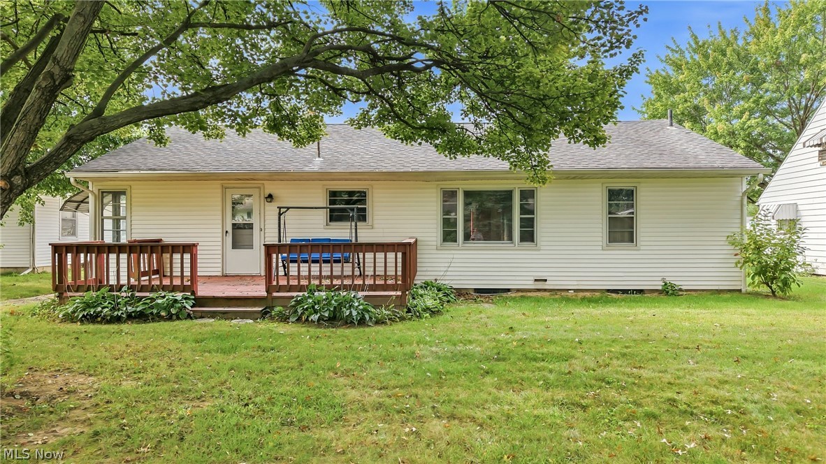 2083 Beechwood Street NE Warren OH 44483