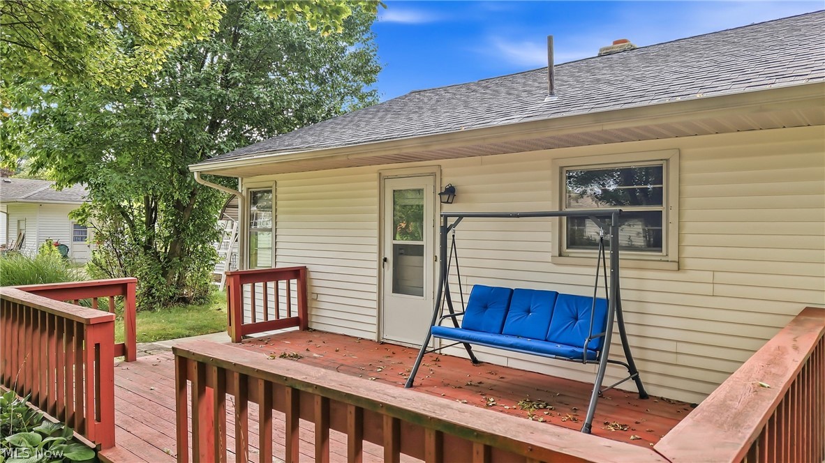 2083 Beechwood Street NE Warren OH 44483