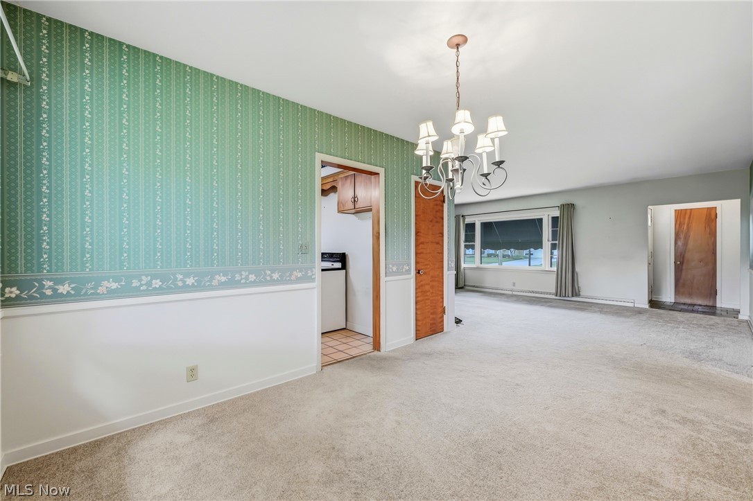 2083 Beechwood Street NE Warren OH 44483