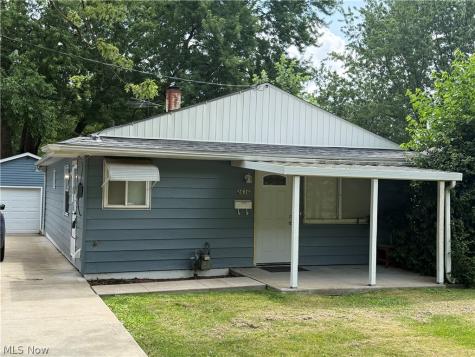 2636 Martha Avenue NE Canton OH 44705