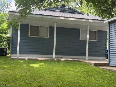2636 Martha Avenue NE Canton OH 44705