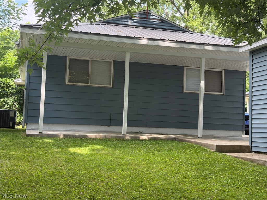 2636 Martha Avenue NE Canton OH 44705