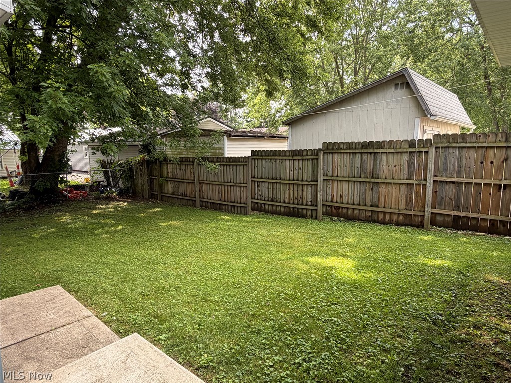 2636 Martha Avenue NE Canton OH 44705