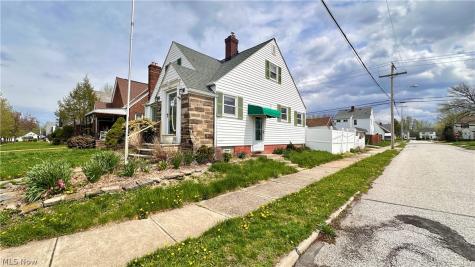 275 E 210th Street Euclid OH 44123