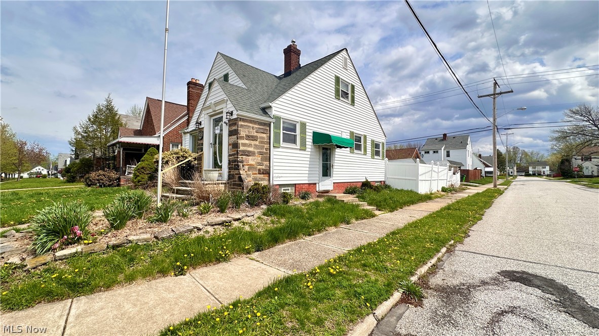 275 E 210th Street Euclid OH 44123