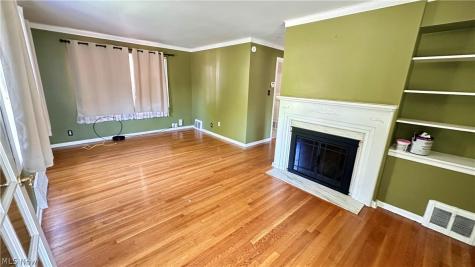 275 E 210th Street Euclid OH 44123