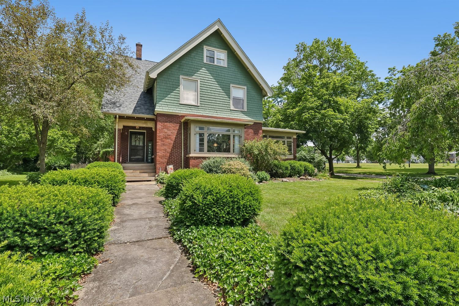 157 S Main Street Wellington OH 44090