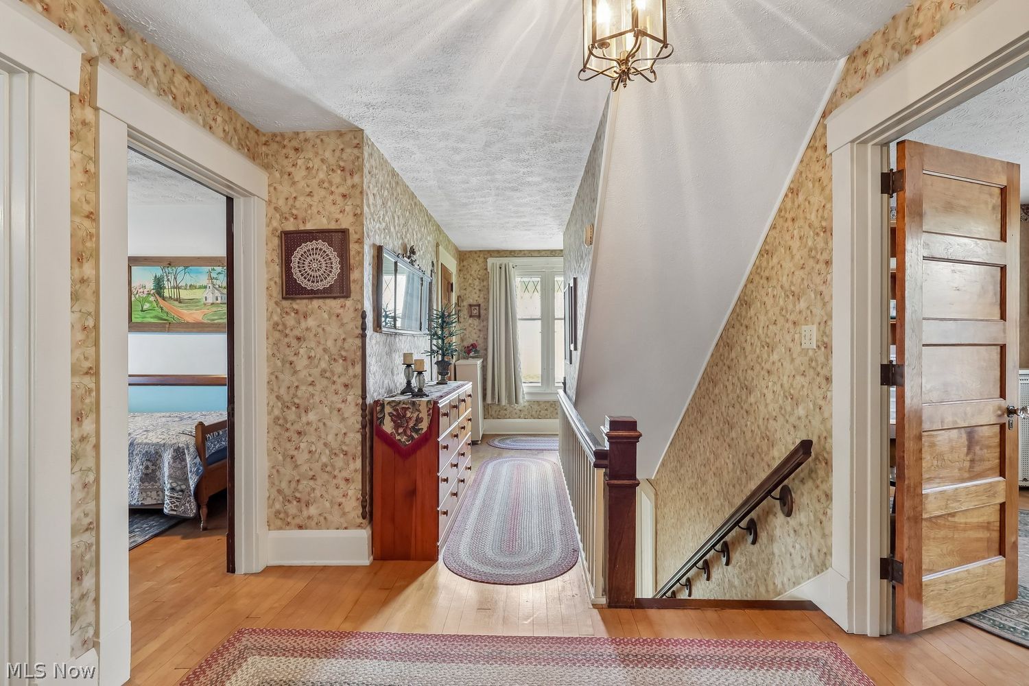 157 S Main Street Wellington OH 44090