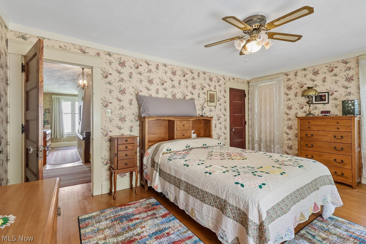 157 S Main Street Wellington OH 44090