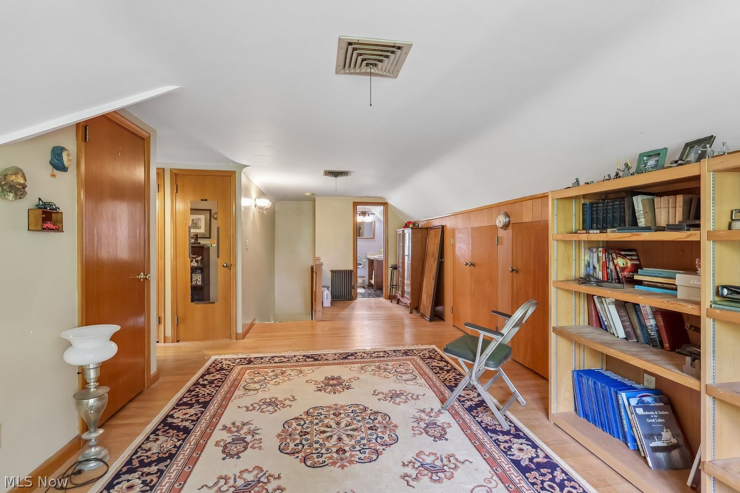 157 S Main Street Wellington OH 44090