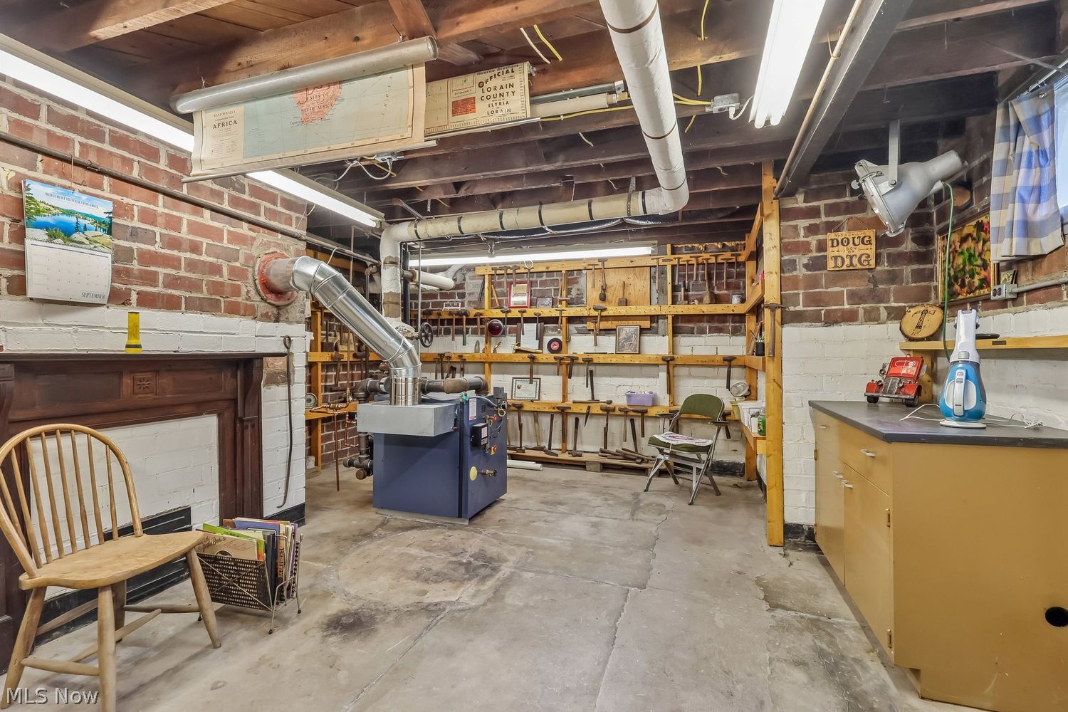 157 S Main Street Wellington OH 44090