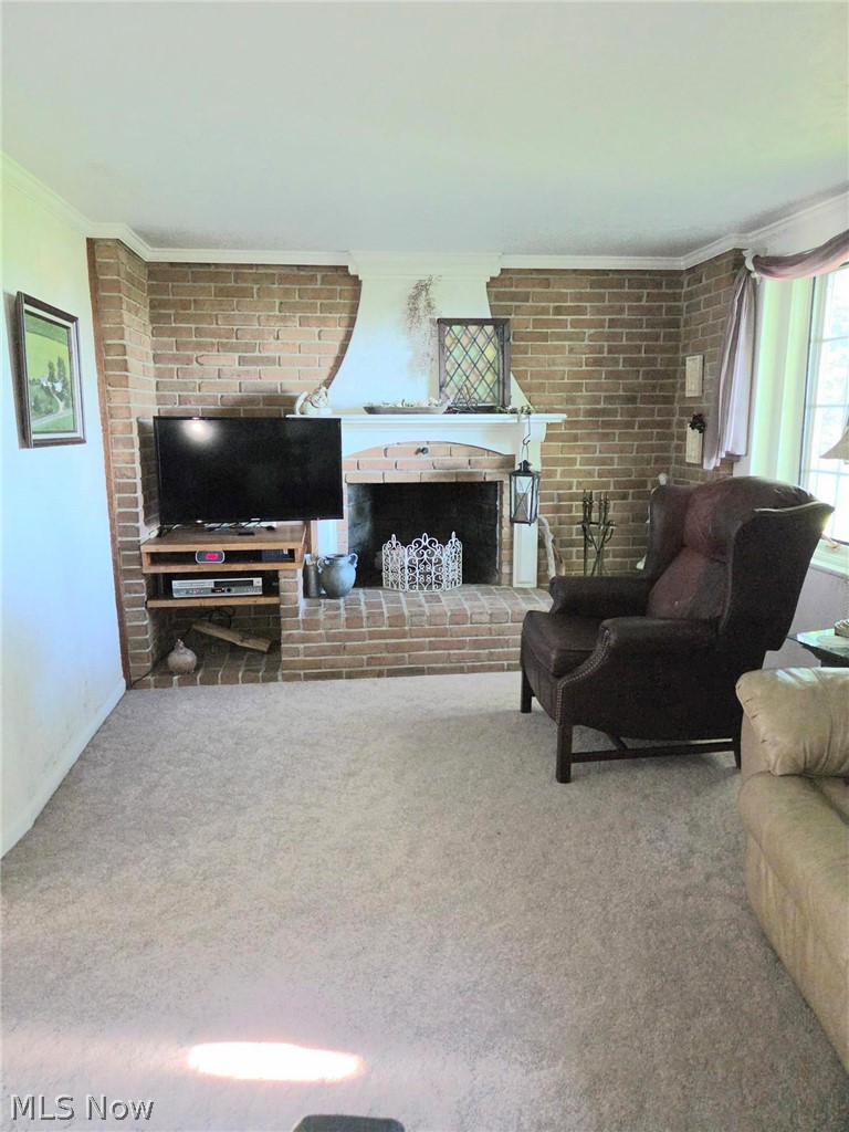 4066 Maplegrove Avenue Louisville OH 44641