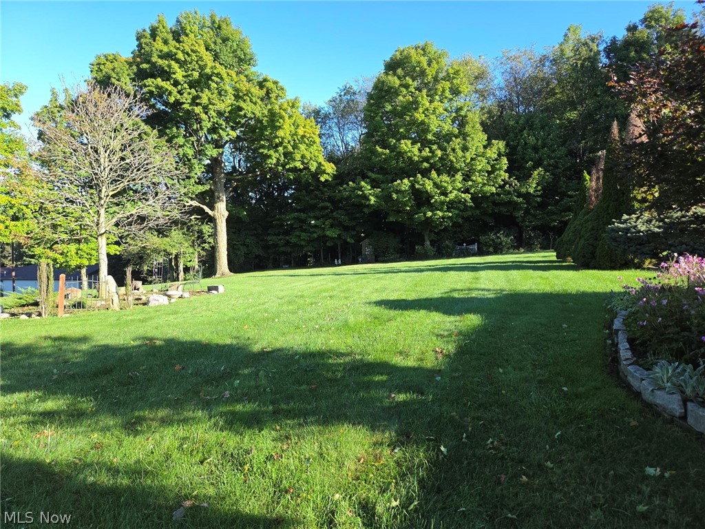 4066 Maplegrove Avenue Louisville OH 44641