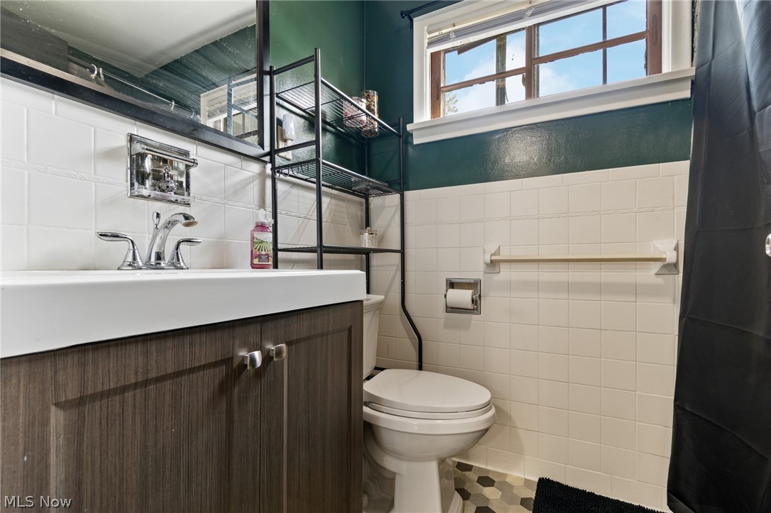2985 Carl Street Norton OH 44203