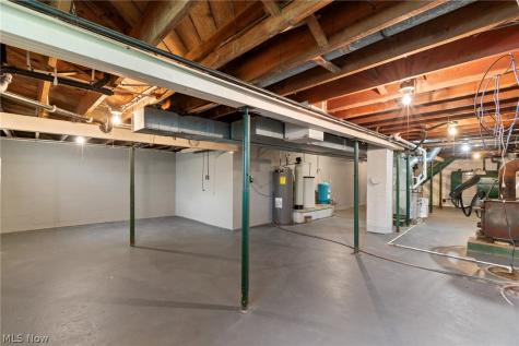 2985 Carl Street Norton OH 44203