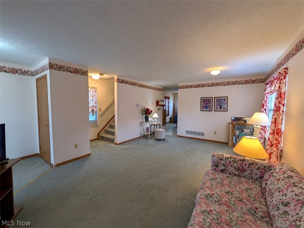 3093 Otokar Avenue Cleveland OH 44127