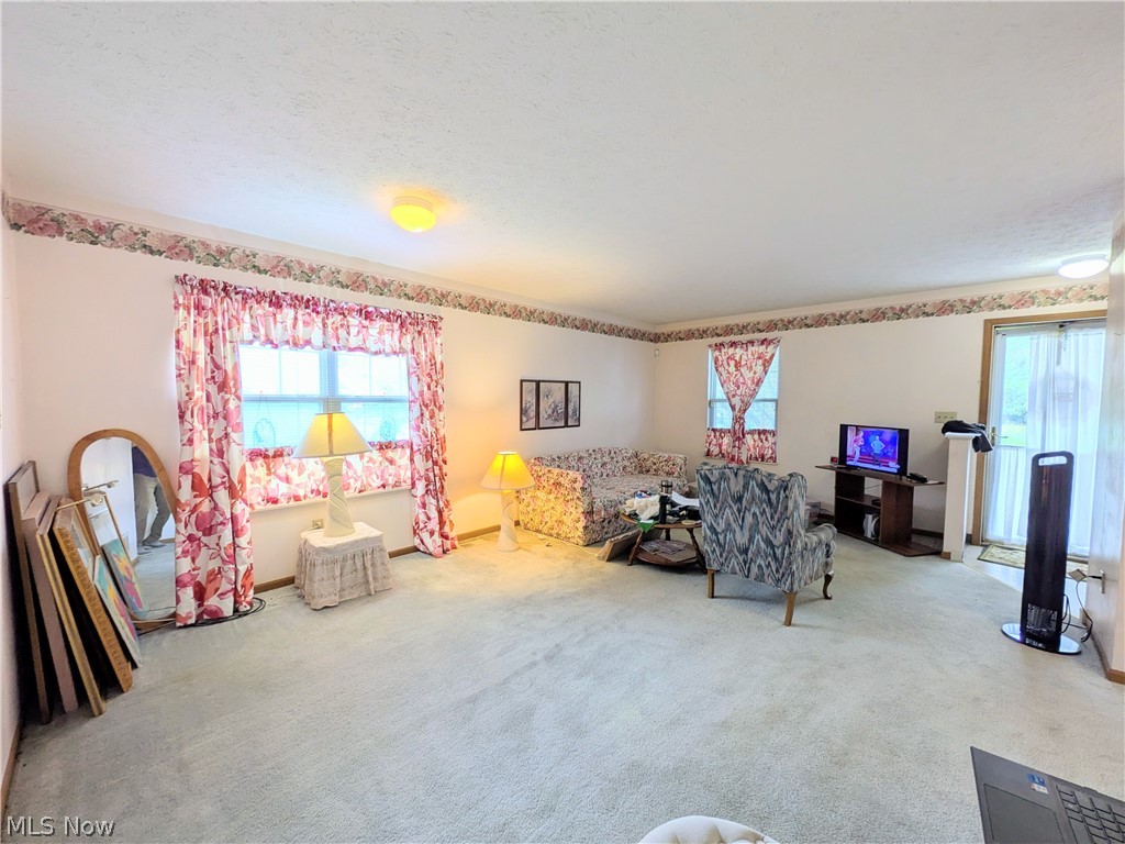 3093 Otokar Avenue Cleveland OH 44127