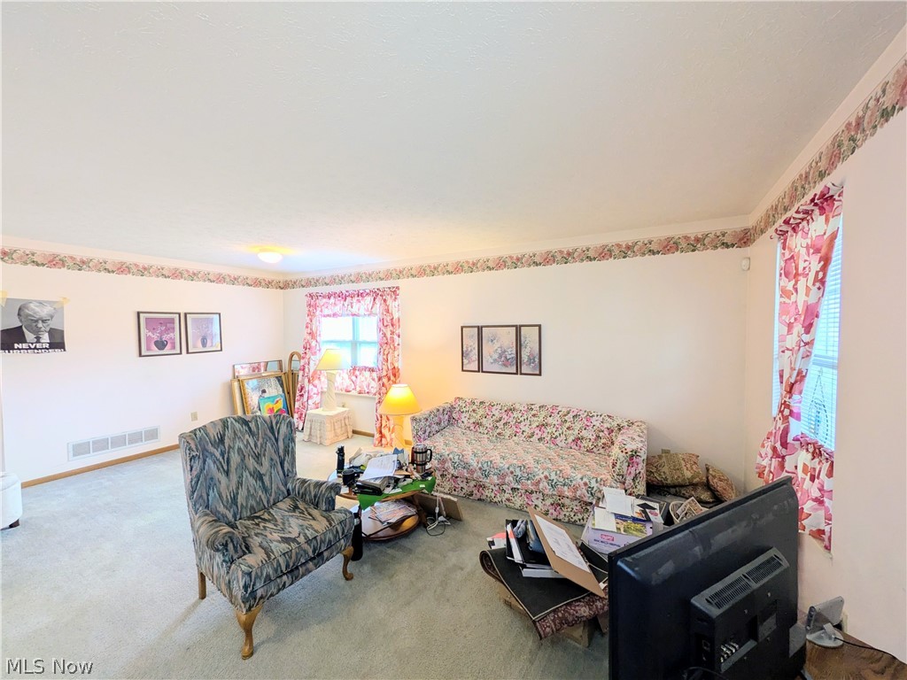 3093 Otokar Avenue Cleveland OH 44127