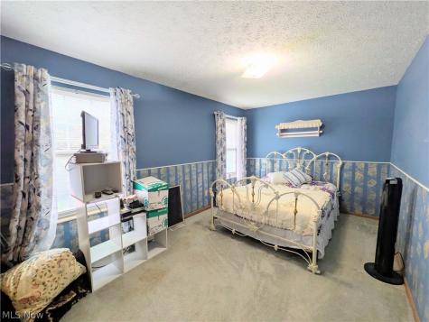 3093 Otokar Avenue Cleveland OH 44127