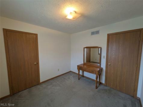 3093 Otokar Avenue Cleveland OH 44127